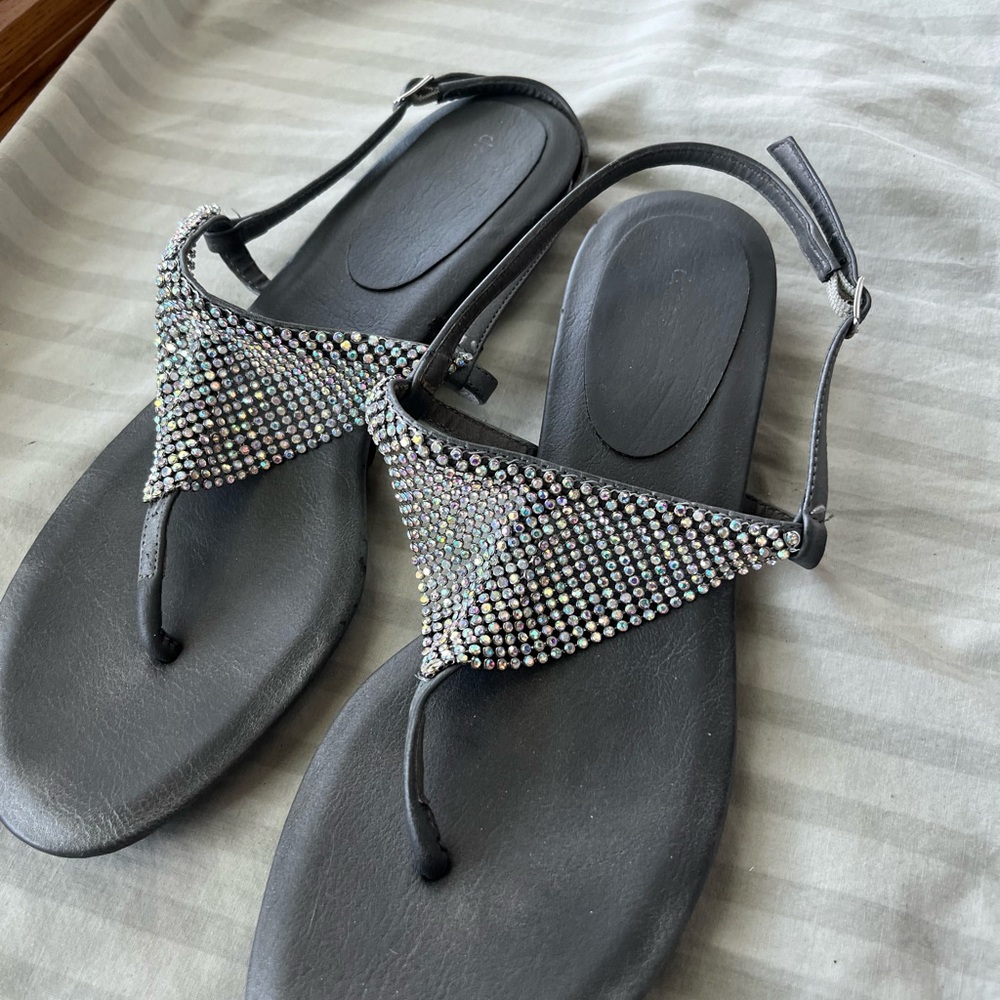 Elegant Black Rhinestone Sandals - Picture 2 of 4
